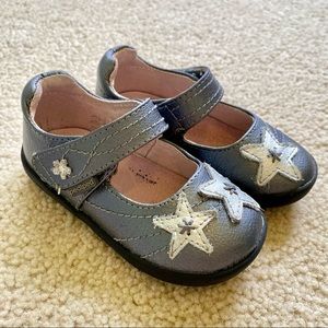 Toddler girls pediped Mary Jane shoes
